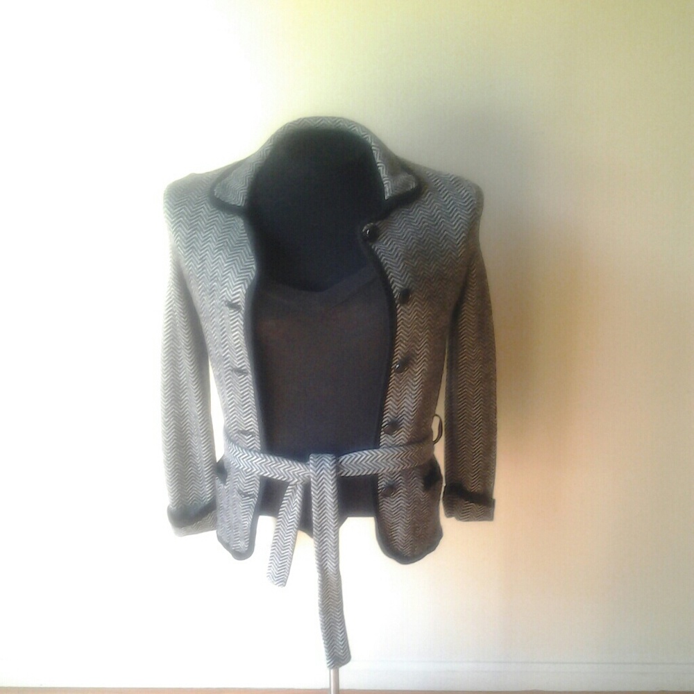 Banana Republic women's sweater